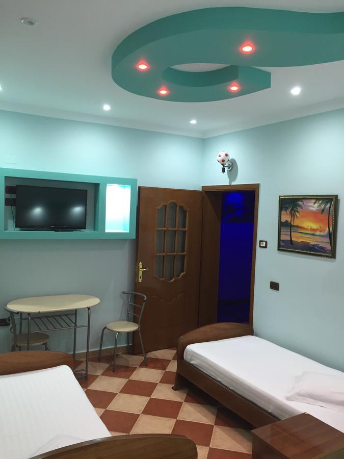 Boston hotel Tirana Buitenkant foto